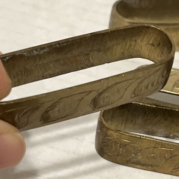 Sarna Brass India Etched Napkin Holders 12 Flat Rings 2.25 inches Hand Made Gold - Picture 10 of 10